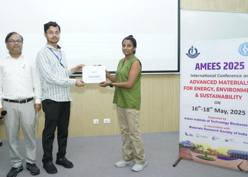 Shubham Gupta receives the Best Poster Award at AMEES 2025